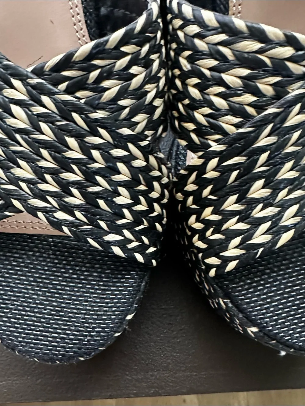 NWOT Black & Natural Woven Platform Sandals